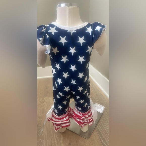 Stars and stripes. One piece with ruffle bottoms. - Picture 3 of 5